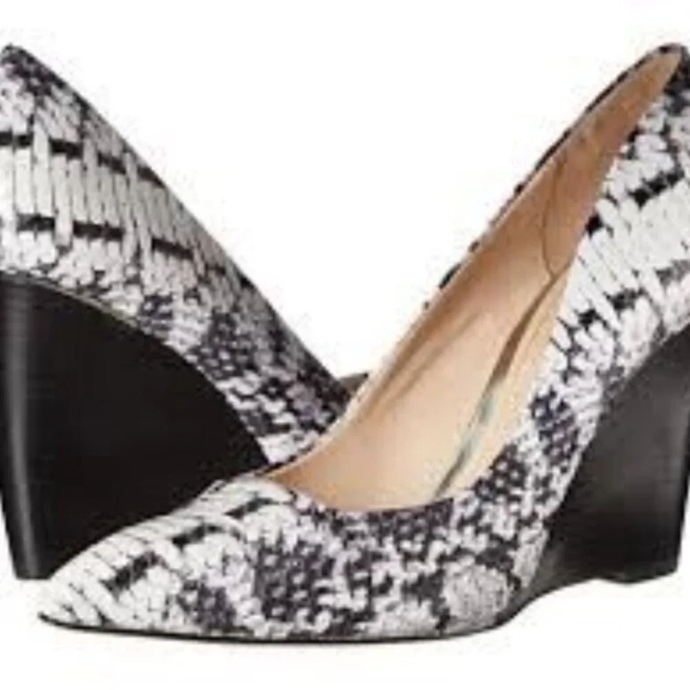 Coach Orchard Black and White Snake Print Wedge Leather Pumps, size 9